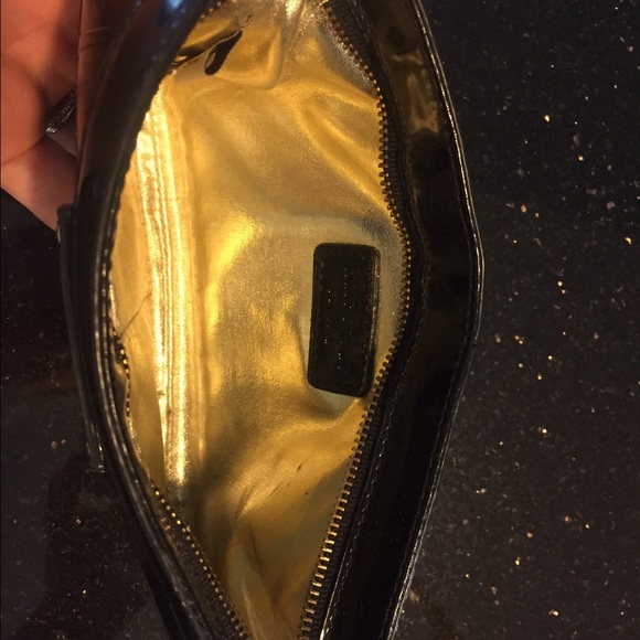 Kate Spade Wristlet - Picture 2 of 8